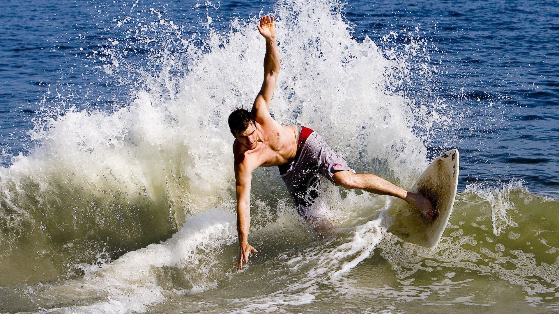 开云体育官网-库里三分线外手感火热勇士主场迎胜，库里三分最准的一场比赛