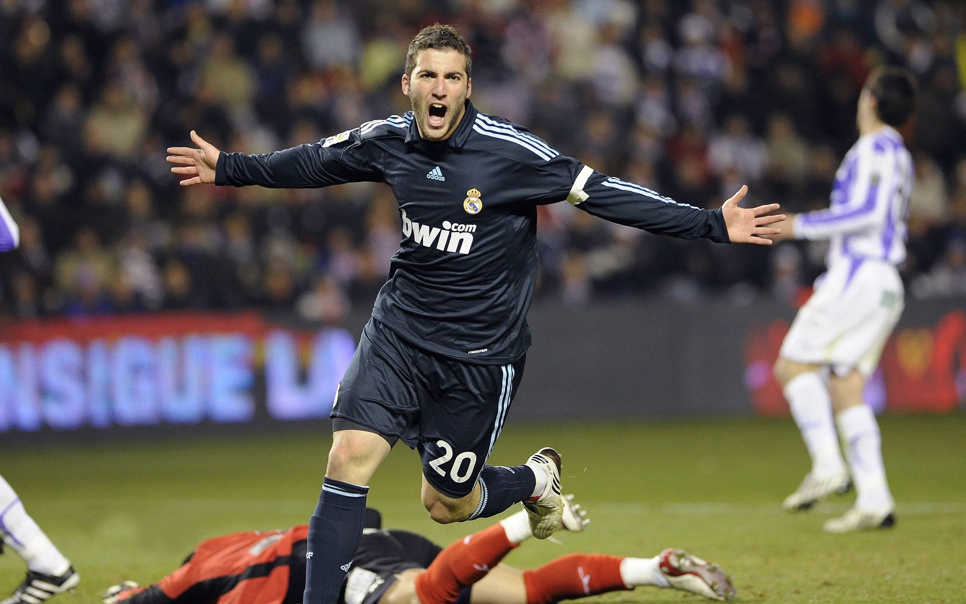 kaiyun app-史上最“爆炸”逆转：哪一场比赛最令人心跳加速？，得分爆炸力最强的十位球员