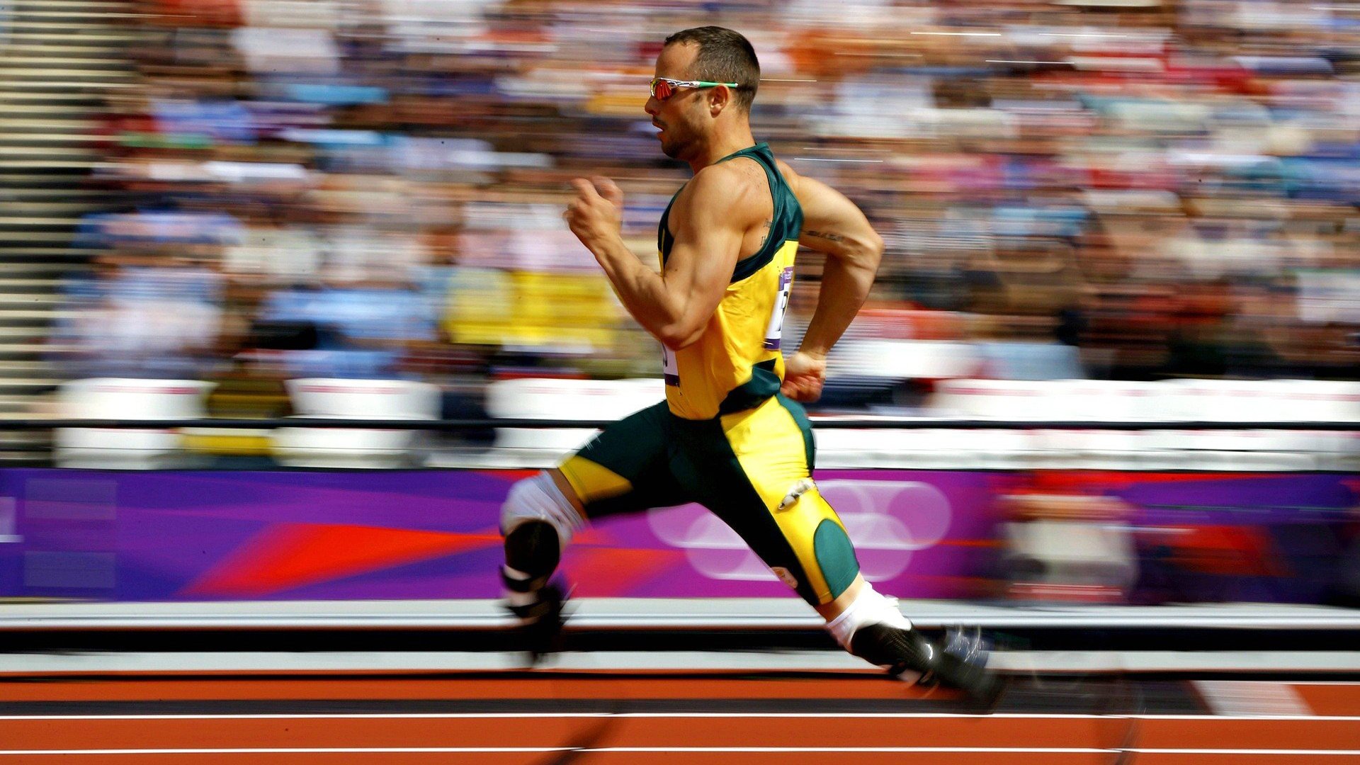 球场外的感人故事：运动员的公益行动，运动员做公益