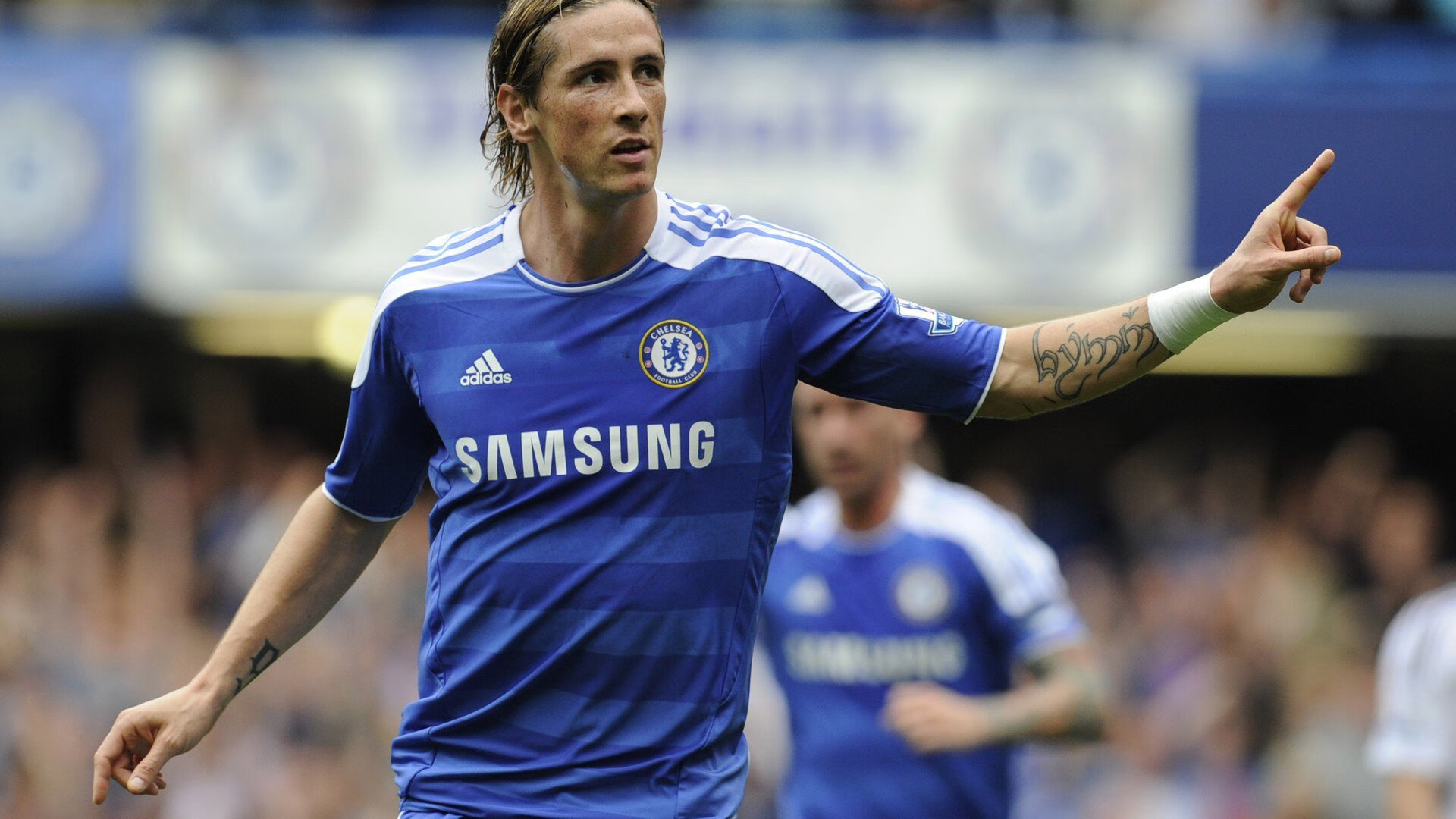 皇马以快速反击战术击败马德里竞技，彰显战术多样性，皇马战术打法